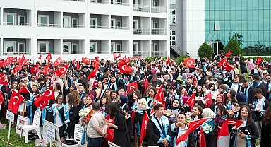 KTÜ İİBF’de 624 öğrenci mezun oldu