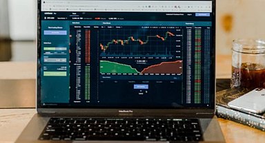 Küresel jeopolitik riskler ve yoğun veri akışı piyasaların yönünü belirliyor