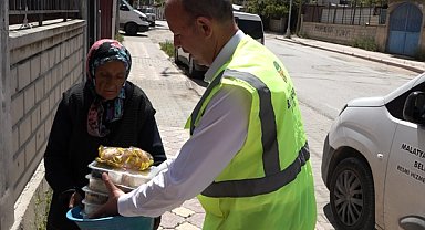 Malatya’da ihtiyaç sahiplerine evde yemek desteği verildi