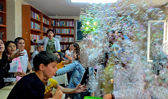 Maltepe’de öğrenciler bilimi deneylerle öğrendi