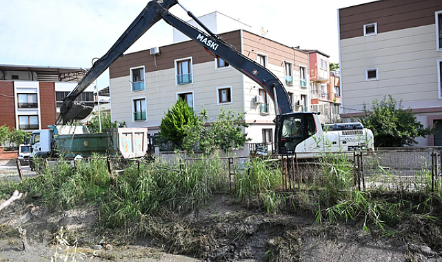 Manisa'da 5 kilometrelik kanal temizliği başladı