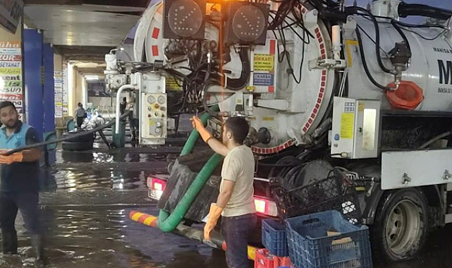 Manisa'da sel mağdurlarına destek