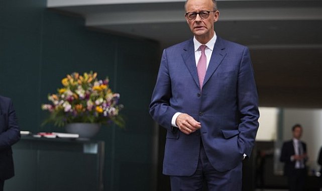 Merz, Fransa Cumhurbaşkanı Emmanuel Macron ile bir araya geldi