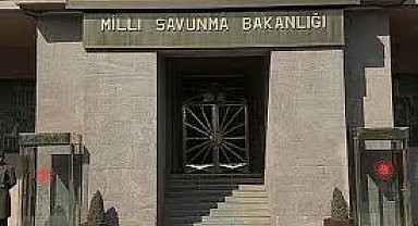 MSB: TCG Oruçreis’ten Atlantik’te NATO görevi kapsamında ilk yakıt ikmali
