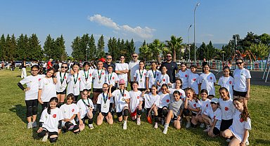 Osmangazi'de Mini Voleybol Şenliği düzenlendi