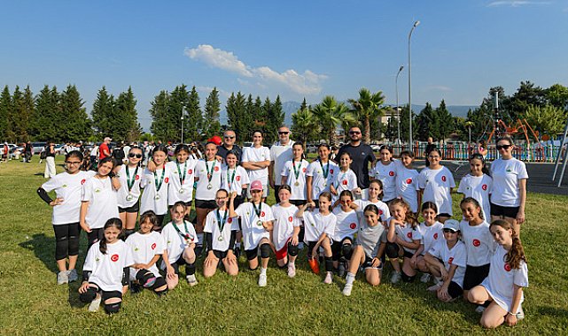 Osmangazi'de Mini Voleybol Şenliği düzenlendi