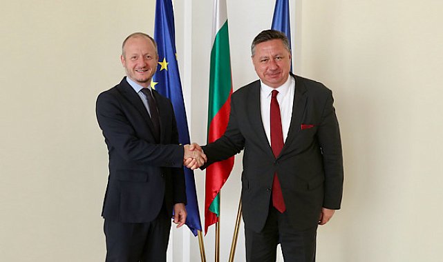 Polendakov, Gürcistan'ın Bulgaristan Büyükelçisi Hamashuridze ile görüştü