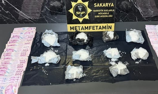 Sakarya’da uyuşturucu operasyonu: 3 gözaltı