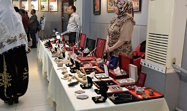 Şehr-i Kütahya Kültür ve Sanat Sergisi III Uşak’ta açıldı