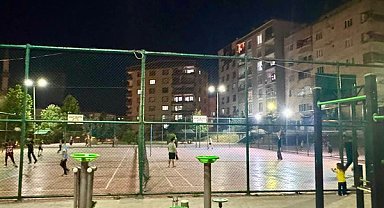 Siirt’te parkların aydınlatma sistemleri yenileniyor