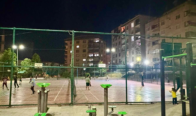 Siirt’te parkların aydınlatma sistemleri yenileniyor