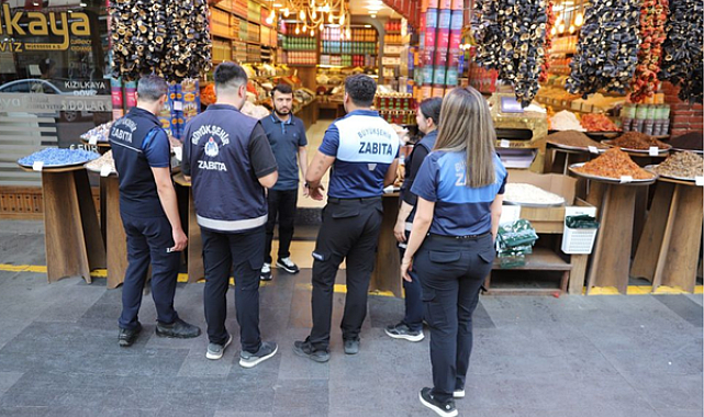 Sur’da kaldırım işgallerine karşı denetimler sürüyor