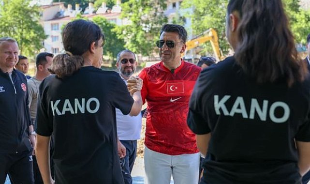 Tunceli’de Kano Akarsu Slalom Bahar Kupası başladı