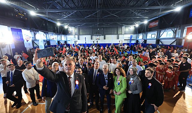 Ümraniye’de okul spor salonu hizmete açıldı