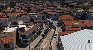 Urla ve Çeşme’de dere yatakları ve korkulukları yeniledi