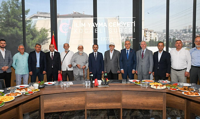 Vali Aktaş, İlim Yayma Cemiyeti’nin 75'inci yıl programına katıldı