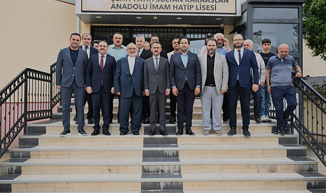 Vali Aktaş, İmam Hatip Lisesi'ni ziyaret etti