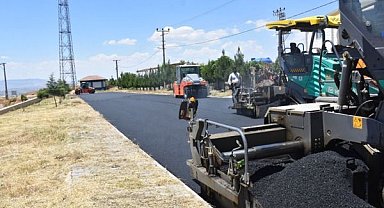 Vali Kızılkaya: Siirt OSB’de 5 bin ton asfalt serimi gerçekleştiriliyor