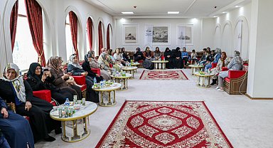 Van Büyükşehir Belediyesi yaşlıların hayat tecrübelerini dinledi