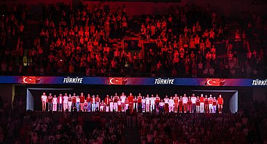 Vodafone’dan Voleybol Milletler Ligi’nde millilere hologram tribünden destek 