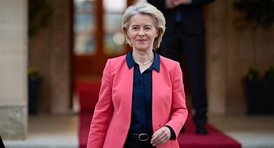 Von der Leyen: Ukrayna ve Moldova AB yolunda büyük adım atıyor