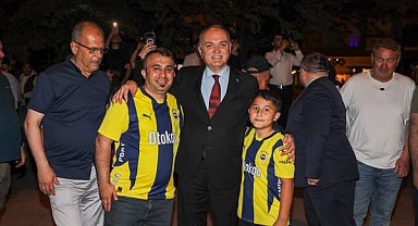 Yıldırım’ın Fenerbahçe Başkanlığına seçilmesi Düzce’de kutlandı