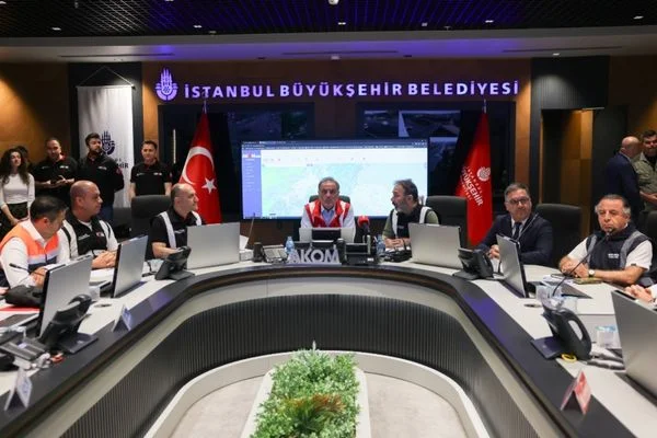 İBB Başkanvekili Aslan: 6 bin 908 personel ve 2 bin 175 araçla sahadayız