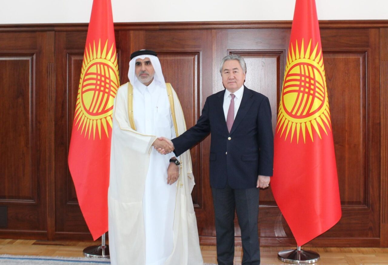 Kırgız Cumhuriyeti Dışişleri Bakanı Jeenbek Moldokanoviç Kulubayev, Katar Devleti'nin Kırgızistan