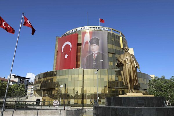 Aydın Büyükşehir Belediyesi'nden yapılan açıklamaya göre,Son yıllarda yaşanan iklim değişikliği