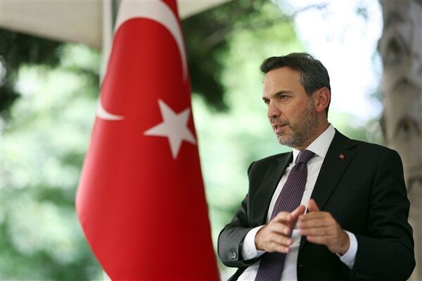 Enerji ve Tabii Kaynaklar Bakanı Bayraktar, İbn Haldun Üniversitesi ve
