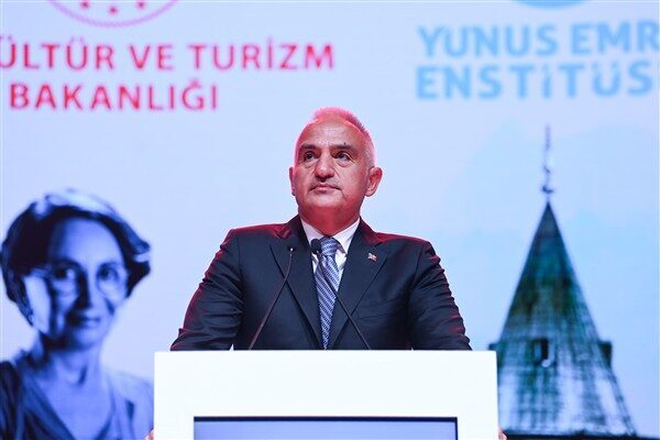 Bakanlıktan yapılan açıklamaya göre, Kültür ve Turizm Bakanı Ersoy, İstanbul
