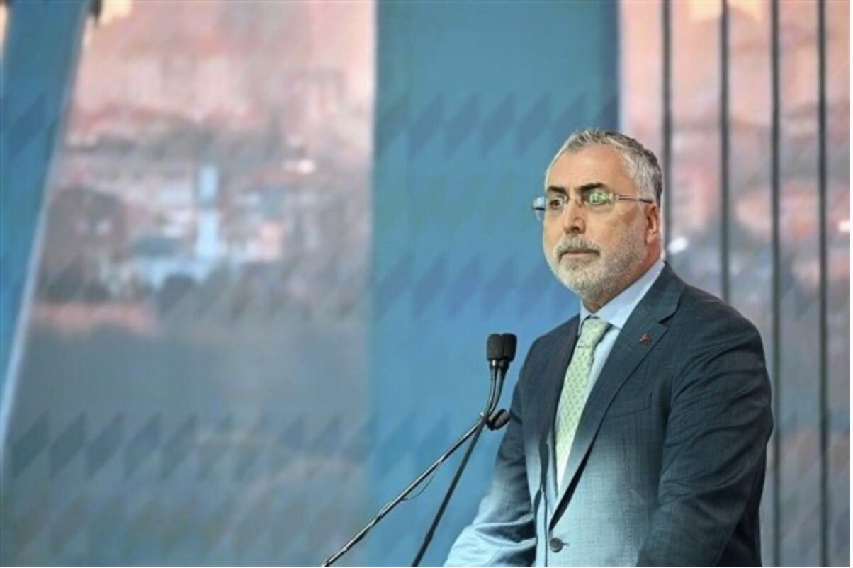 Çalışma ve Sosyal Güvenlik Bakanı Işıkhan , sosyal medya hesabından yaptığı paylaşımda,