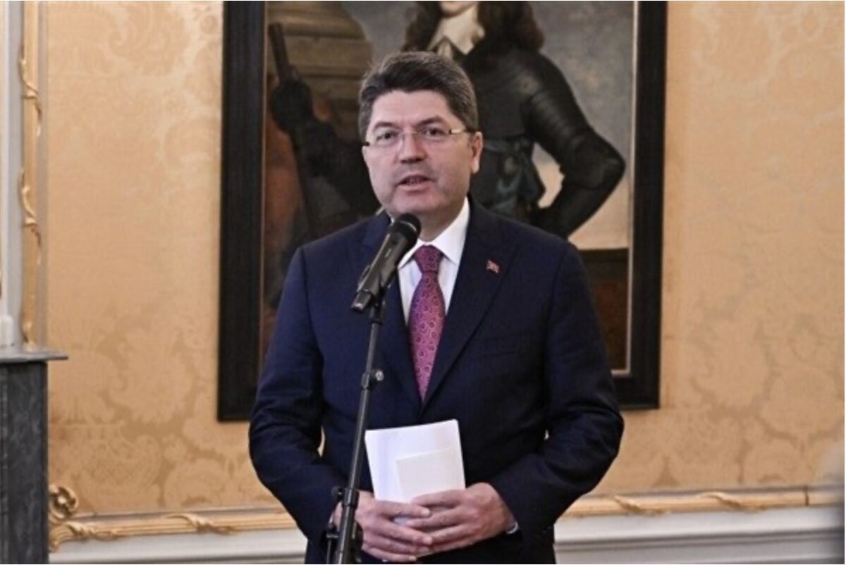 Adalet Bakanı Yılmaz Tunç, orman yangınlarıyla mücadelede Adliye Arama Kurtarma