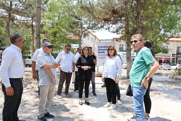 Eskişehir Büyükşehir Belediye Başkanı Ünlüce, Çifteler ilçesinde devam eden yatırımları