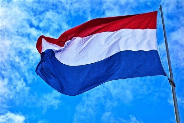 Hollanda Savunma Bakanı Brekelmans, açıklamasında "3 yıldan fazla süren acımasız,