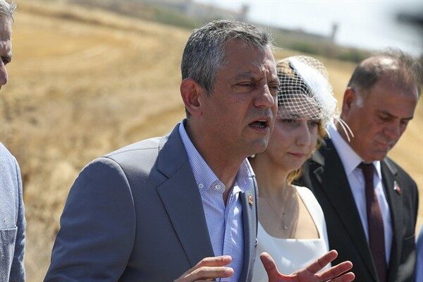 Cumhuriyet Halk Partisi (CHP) Genel Başkanı Özgür Özel, Silivri Cezaevi’nde başta