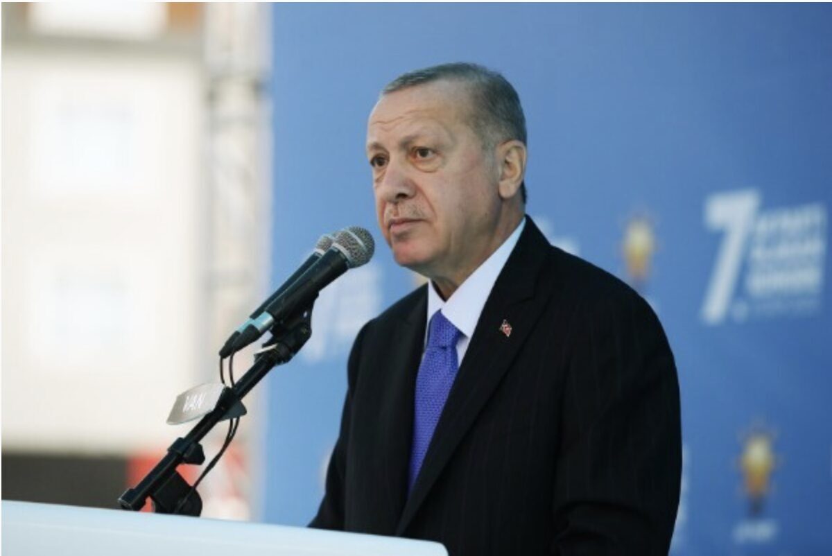 Cumhurbaşkanı Recep Tayyip Erdoğan, orman yangınlarına karşı havada ve karada