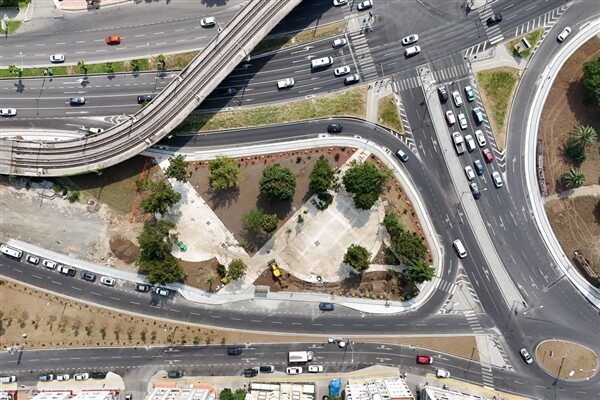 Samsun Büyükşehir Belediyesi, araç sayısındaki artışa paralel olarak artan trafik