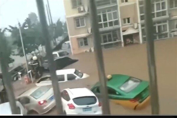 Son günlerde Çin'in kuzeyini vuran şiddetli sağanak yağışlar, sel ve