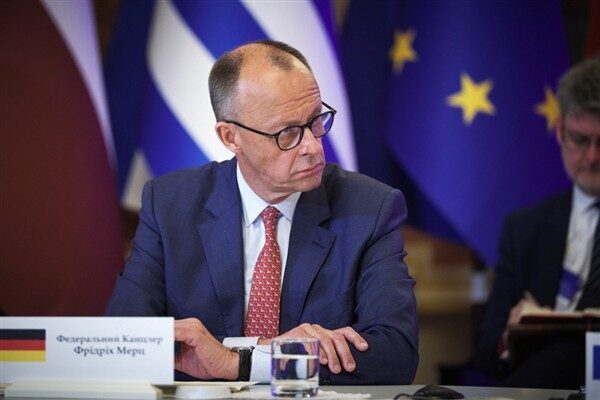 Almanya Başbakanı Friedrich Merz, Fransa Cumhurbaşkanı Emmanuel Macron ve Birleşik