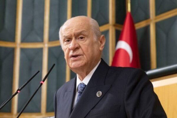 MHP Genel Başkanı Bahçeli, Selçuk Bayraktar'ı tebrik ettiği mesajında "Çok