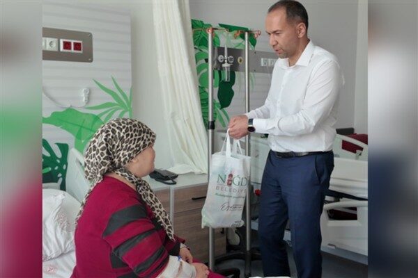 Niğde Belediye Başkanı Emrah Özdemir, hastanede geçirilen sürecin hem hastalar