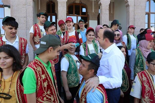 Konya Büyükşehir Belediyesi’nin Genç KOMEK Yaz Okulu kapsamında sürdürdüğü “Özel