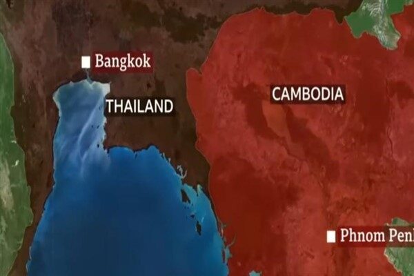 Tayland ordusu, Kamboçya'nın sınırın Tayland tarafındaki çeşitli bölgelere saldırılar düzenlediğini