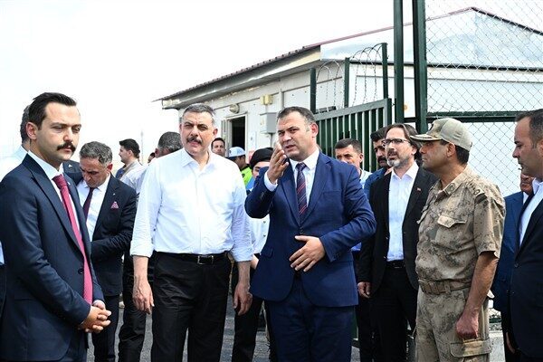Erzurum Valisi Çiftçi, GÖKSEM’e ziyaret gerçekleştirdi. Ziyaret kapsamında, merkezde yürütülen