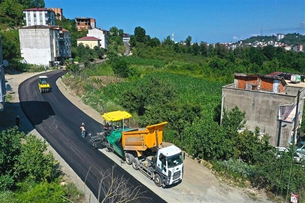 Fen İşleri Dairesi Başkanlığı ekipleri tarafından sürdürülen çalışmalarla kırsal mahallerinin