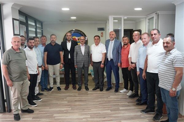Milletvekili Mesten’e ziyaretlerinde Orhangazi Belediye Başkanı Bekir Aydın, AK Parti