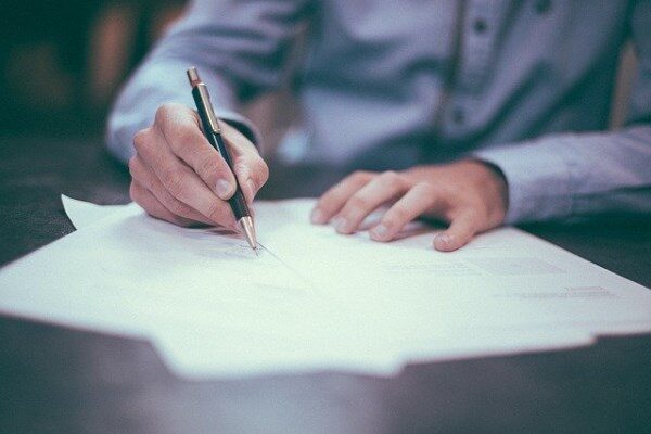 Kamuyu Aydınlatma Platformuna (KAP) yapılan açıklamada, ''Firmamız, yurt içindeki bayileriyle