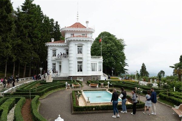 Trabzon Büyükşehir Belediyesi’nin turizm destinasyonları ziyaretçilerini ağırlamaya devam ediyor. 2025'in