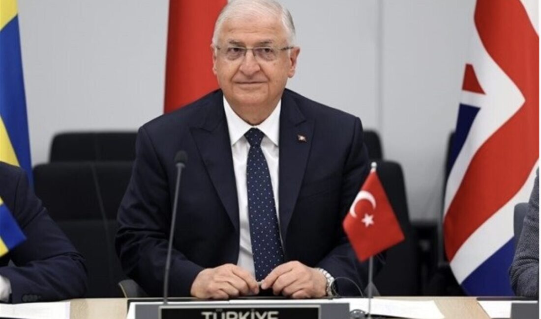 Milli Savunma Bakanı  Güler, TBMM Başkanı Numan Kurtulmuş’un katılımıyla gerçekleştirilen “Trabzon’a İstiklal